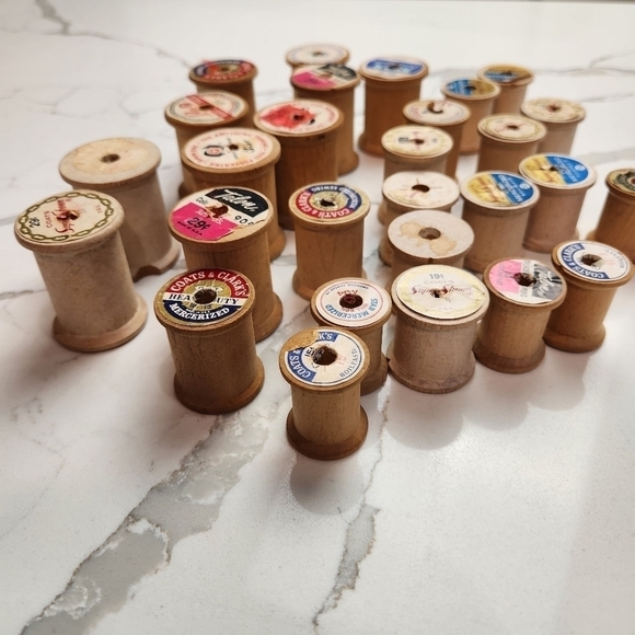 VINTAGE Wooden Spools - Picture 3 of 8